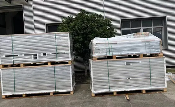 Shipping Vietnam HPL modular clean room project
