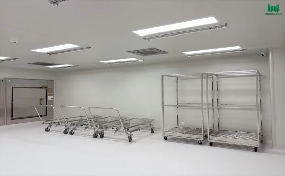 Technical installation of WONCLEAN modular cleanroom laboratory showing sub-millimeter joint precision for pharma clean room compliance